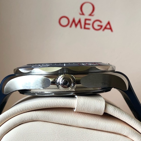 Omega Seamaster Professional Diver - Picture 4 of 8